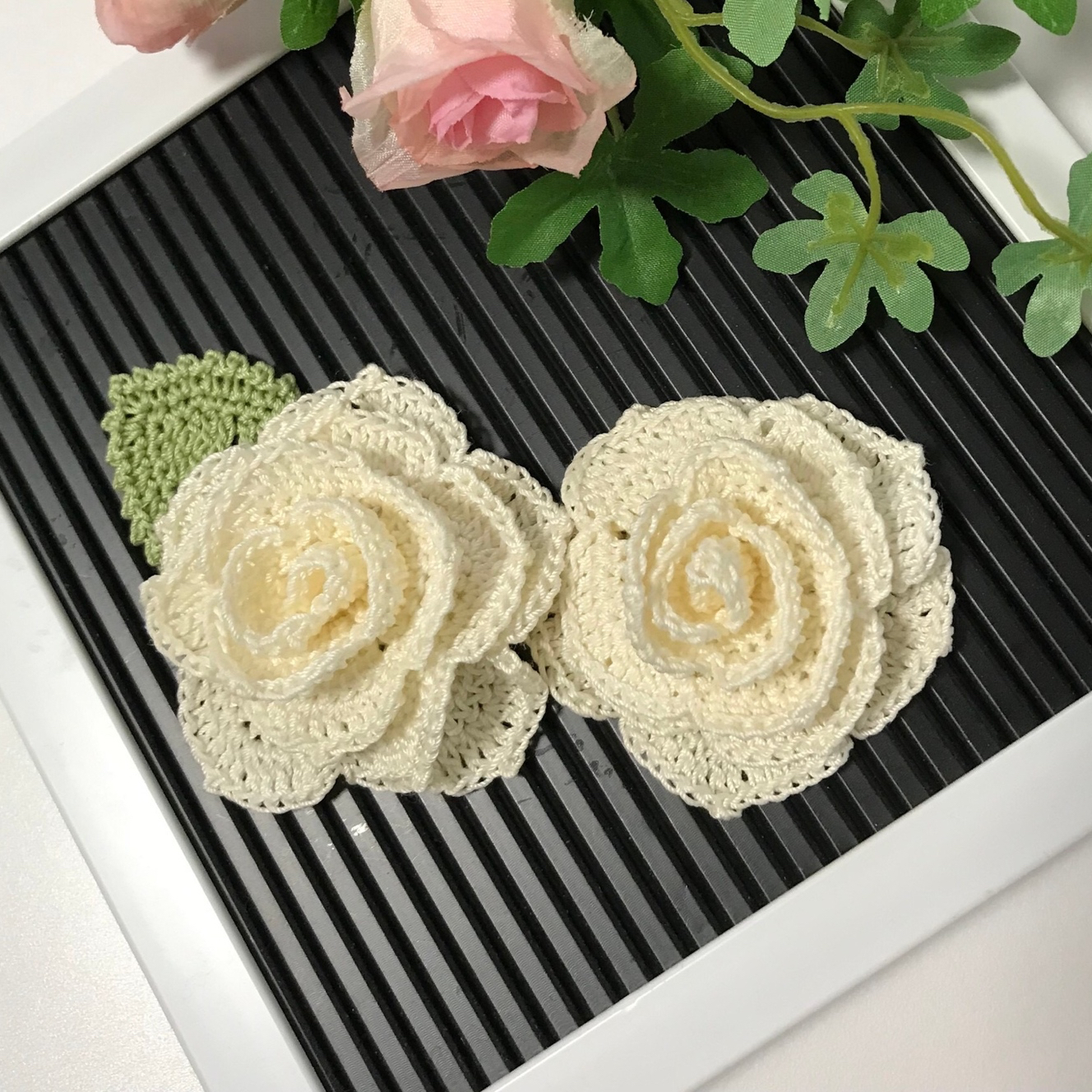 予約受付中】 薔薇のお花モチーフ付きドイリー(パステル系