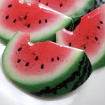 すいか🍉食べかけですけどブローチ