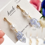ピアス　イヤリング　勿忘草　レジンピアス　レジンイヤリング　レジン　レジンアクセサリー　レジンアクセ　ドライフラワー　ドライフラワーアクセサリーを　ドライフラワーピアス　ドライフラワーイヤリング