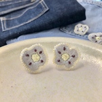 手刺繍ピアス/イヤリング　オハナキウイ