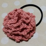【再販】サーモンピンク　カーネーションのヘアゴム　コットン　手編み　花