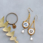 ヴィンテージの馬とホースシューのアシメ大ぶりピアス（イヤリング）