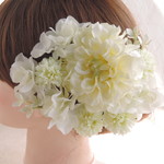 クリームグリーンダリアのナチュラルヘッドドレス  ～真っ白ではない髪飾りをお探しの花嫁様へ～