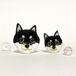 【 オーダー 】黒柴犬の刺繍ピンバッジ 大サイズ 小サイズ ハンドメイド kagisippo7  うちの子オーダー うちの子グッズ