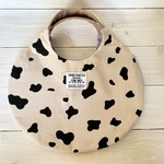 ぺったんこまるbag小（牛柄）ピンクベージュ