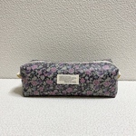黒と花のペンケース