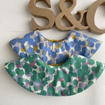 Geometric pattern bib