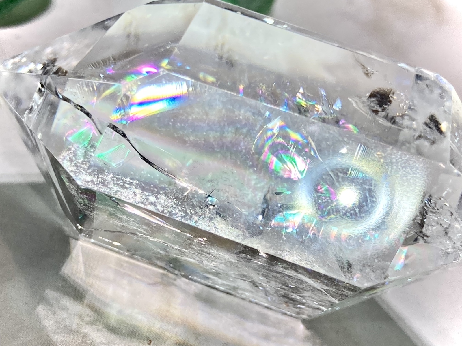 レインボークリスタル大中2種ー2300 レインボー✨クリスタル 水晶 ダブルポイント - IRISQUARTZ'S