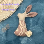 ミナペルホネン うさぎさんブローチ symphony ivory×pink minaperhonen