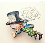 【第一の証人】　ブローチ