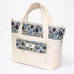 綿キャンバス×青の花柄　トートバッグ