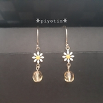 [送料無料]再販＊チェコビーズとホワイトディージーピアス＊花ピアス