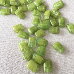 MV.226 チェコグラス★ライムマーブルのレクタングルビーズ(4個セット)