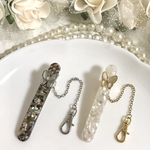 バッグの中で迷子にならない❣️バタフライとシェルのキラキラキークリップ✨✨ キークリップ 鍵 キー バッグクリップ キラキラ シェル バタフライ 大人可愛い 上品 プレゼント ギフト オールシーズン
