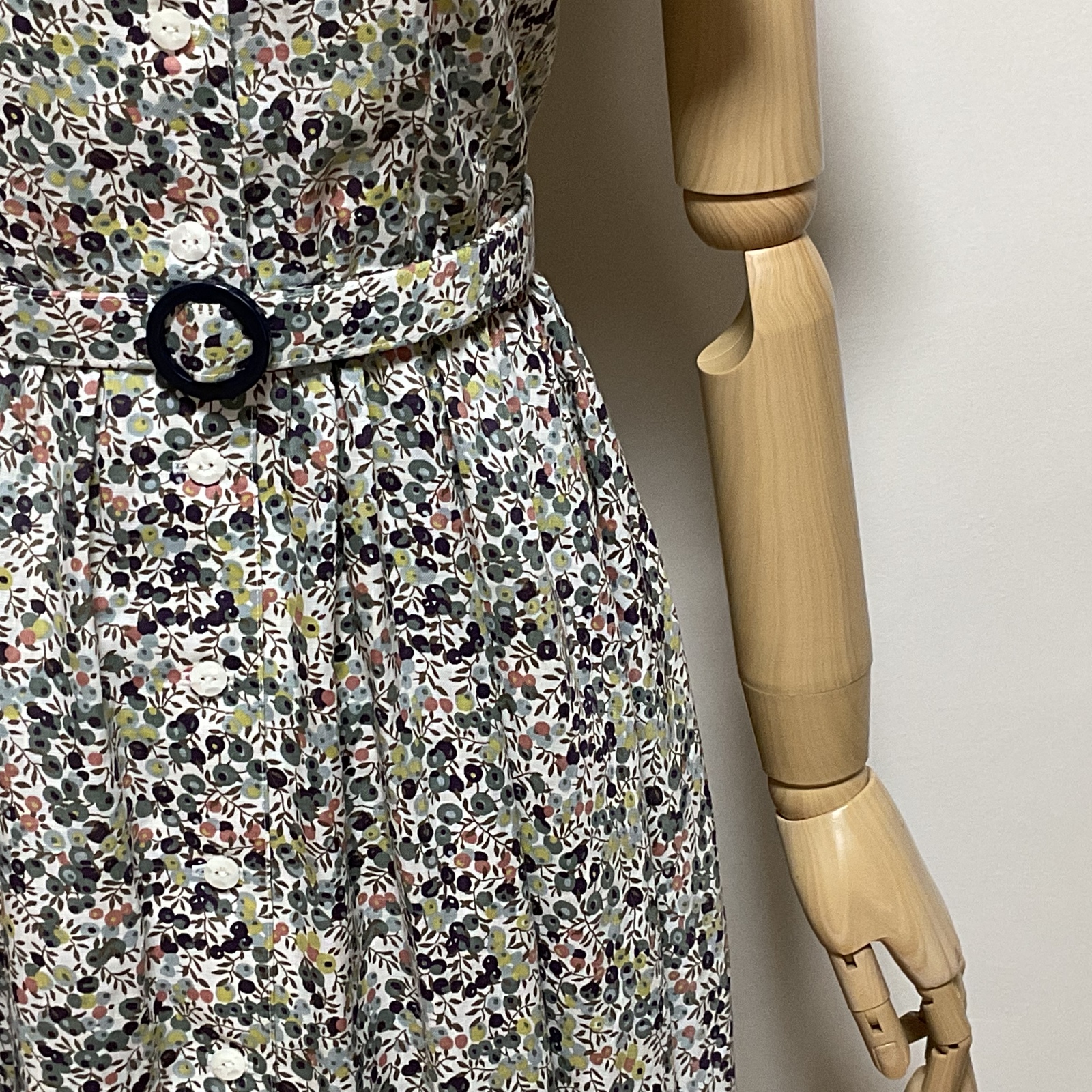 お好きなリバティ フランダースリネンで製作 レトロな開襟シャツ