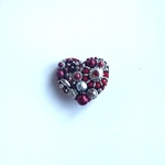 小サイズ　con Rojo ８  Antique Silver Beads Reunion  ハートのビーズ刺繍ブローチ