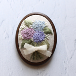 【紫陽花のブーケ】刺繍 ブローチ