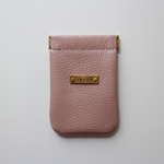 真鍮プレート付き　イタリアンレザーのバネ口ミニポーチ　<Pink beige>