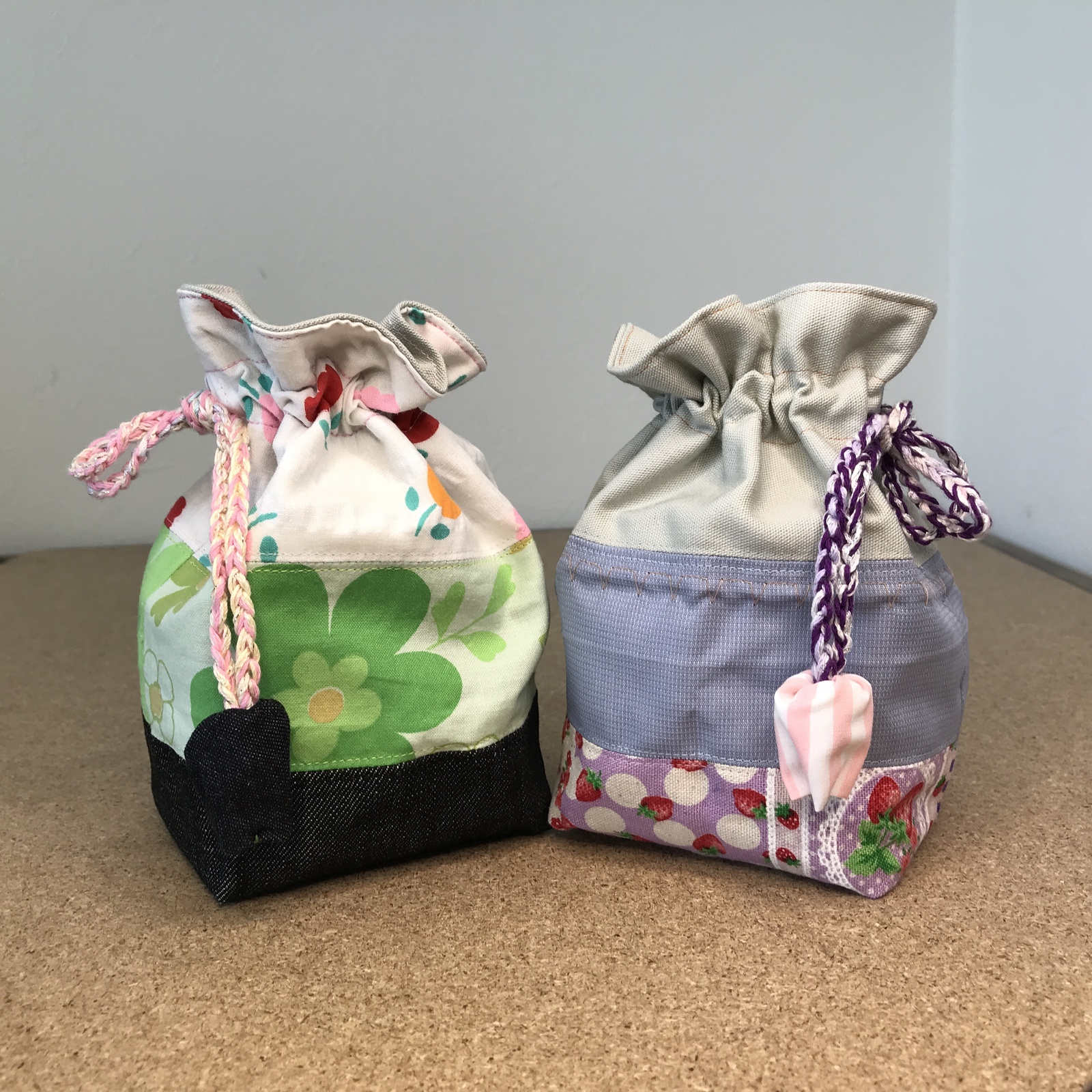 ハンドメイド壁飾り ♥パッチワークコットンチューリップリース