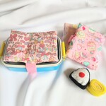 お弁当 保冷剤入れ　ランチベルト【 カラフルリボン ／ ピンク 】