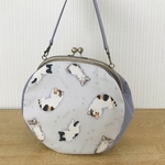 まるいがま口バッグ(ねころび子猫)