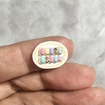 【ドール用ネイルチップ】ドールに装着できる珍しいネイルチップです！くりくり目玉が可愛いデザイン♪装着は木工用ボンドをおすすめしております(^^)