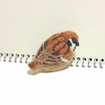 羊毛すずめバッジ(小)