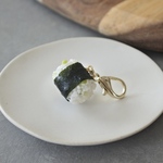 枝豆と塩昆布のおにぎりバッグチャーム