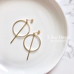 マルとスティックのゴールドピアス・イヤリング