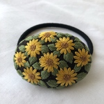 向日葵 刺繍ヘアゴム/ブローチへ変更可能