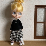 黒のトップスとサルエルパンツセット　ブライスサイズ