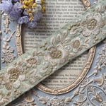 インド刺繍リボン　花　インド刺繍　スパンコール　刺繍リボン　リボン　りぼん　※普通郵便はお届けに1週間近くかかります。お急ぎの方は必ずクロネコヤマトをお選びください