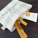 ボタニカルサンプラー　刺繍ポーチ