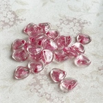 【8x7㍉ 40個】ローズペタル＊Fuchsia＊フューシャ＊チェコビーズ＊薔薇＊花びら＊桜＊フラワー＊春＊スプリング