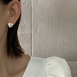 ハート　モチーフ　ツヤツヤ　ピアス　イヤリング