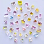 611　ガラスパーツ　小粒　縦6~9mm　①