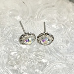 548 小さなピアス スワロフスキー 白/クリスタル/ホワイトオパール