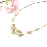 桜と透かし細工のネックレス・ゴールド・本紫