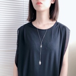 再販14アシンメトリメタルプレートとチェーンが美しい自由につけられる大人のY字ロングネックレス