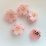 できたてです。 ♡砂糖菓子みたい 桜一輪のブローチ