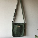 (送料無料) ショルダーバッグ　グリーン