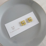 【送料無料】yellow　花　美濃焼ピアス・イヤリング