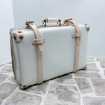 【feliss様専用】ほんのちょっと大きめ本革カシメ打ちミニチュアクラッシックトランク（ホワイト×生成り）