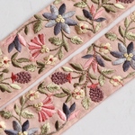 インド刺繍リボンᢂシルクリボン【ピンクベース】インド刺繍/刺繍リボン/リボン/シルクリボン/トリム/ブレード/ジャガードリボン/チロリアンテープ/レース/チュール