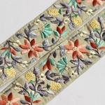 インド刺繍リボンᢂシルクリボン【モスグリーンベース】インド刺繍/刺繍リボン/リボン/シルクリボン/トリム/ブレード/ジャガードリボン/チロリアンテープ/レース/チュール