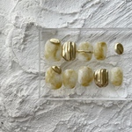 pistachio gold nail