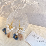 ◆じゃらじゃらパールBlue flower インド刺繍レトロピアス/イヤリング◆