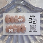 No80 レースリボンワンホンネイル🎀