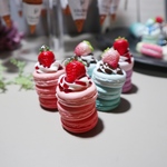 マカロンキーホルダー　ピンク