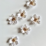 ◉再販◉【2pcs white #8-14】シェル風フラワーカボション